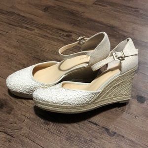 Cream colored Liz Claiborne wedges